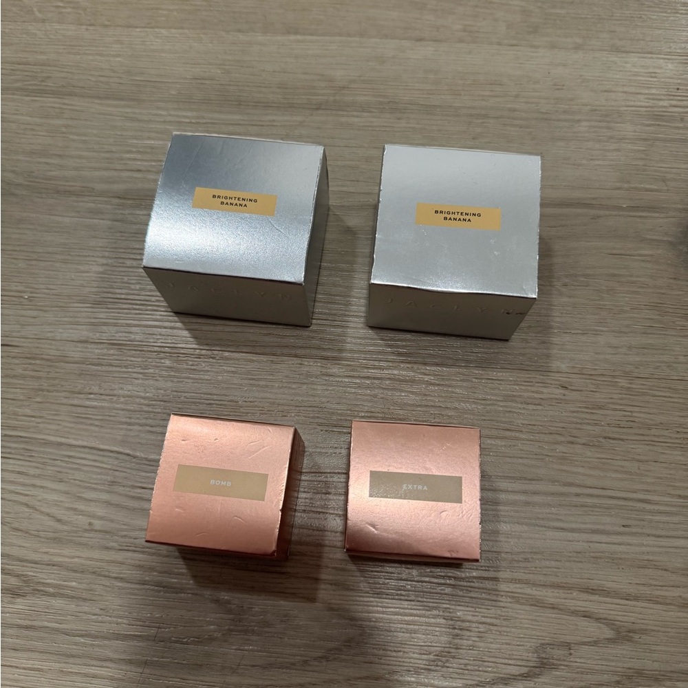 Jaclyn Cosmetics loose highlighter and under eye powder bundle